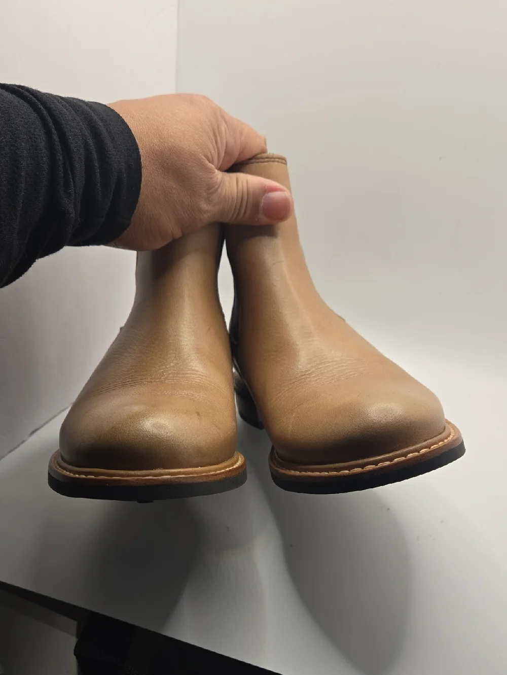 Nisolo Carmen Chelsea Ankle Boot Sz 6.5 Almond Tan Euro Boho Farmhouse